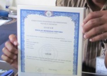 penahanan ijazah