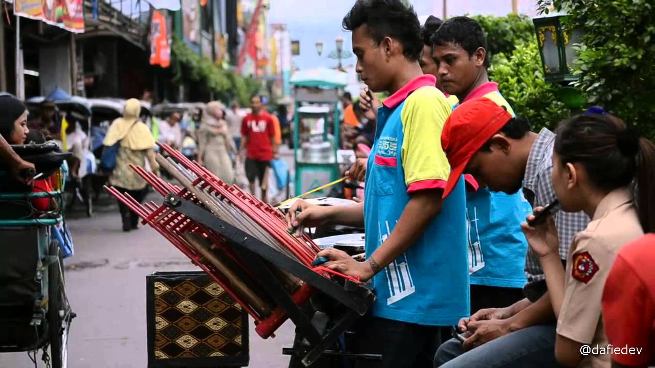 grup angklung asal Kenya