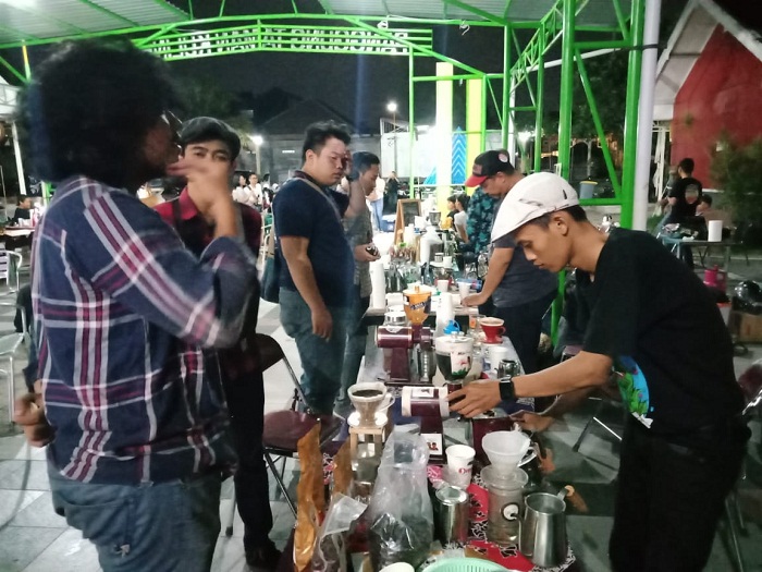 Berani Ngopi Berani Donasi"