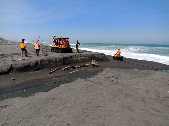 laka laut pantai baru