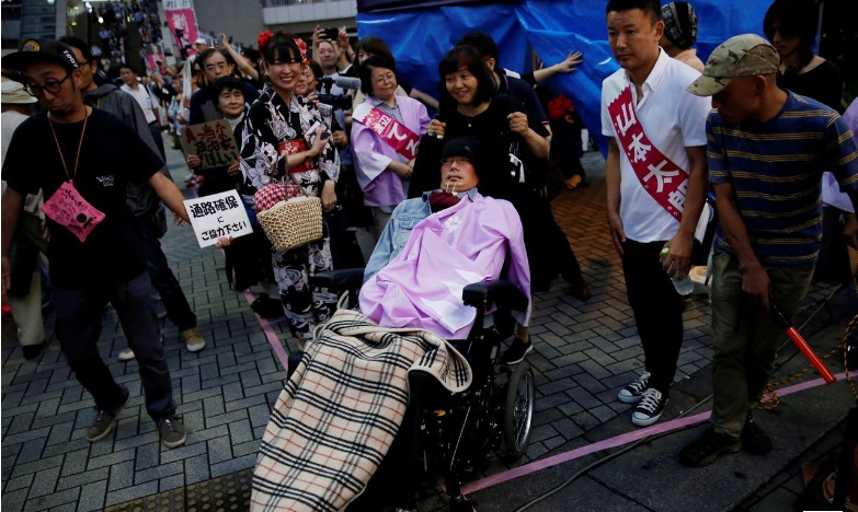 dua kandidat disabilitas jepang