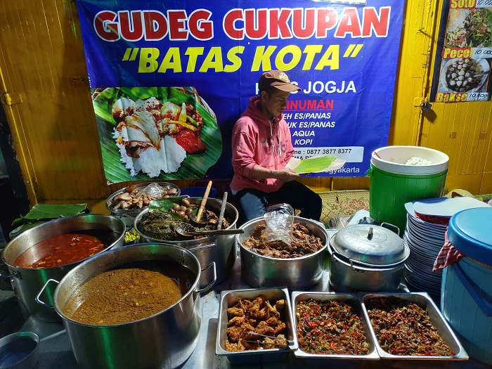 gudeg batas kota