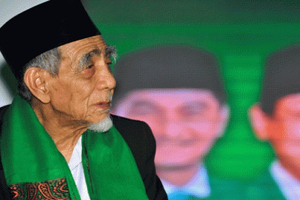 jenazah Mbah Moen