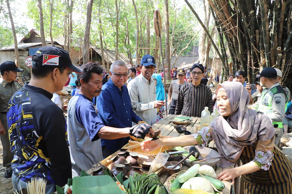 Pasar Kuliner Tanpa Kantong Plastik