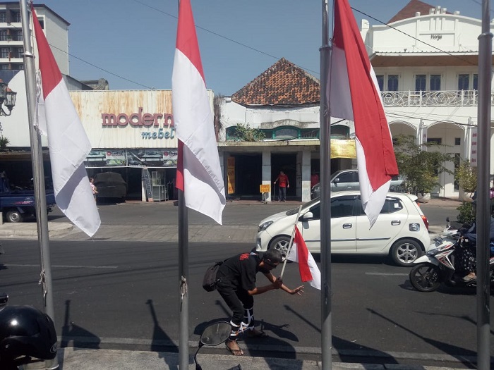 Aksi Jalan Mundur