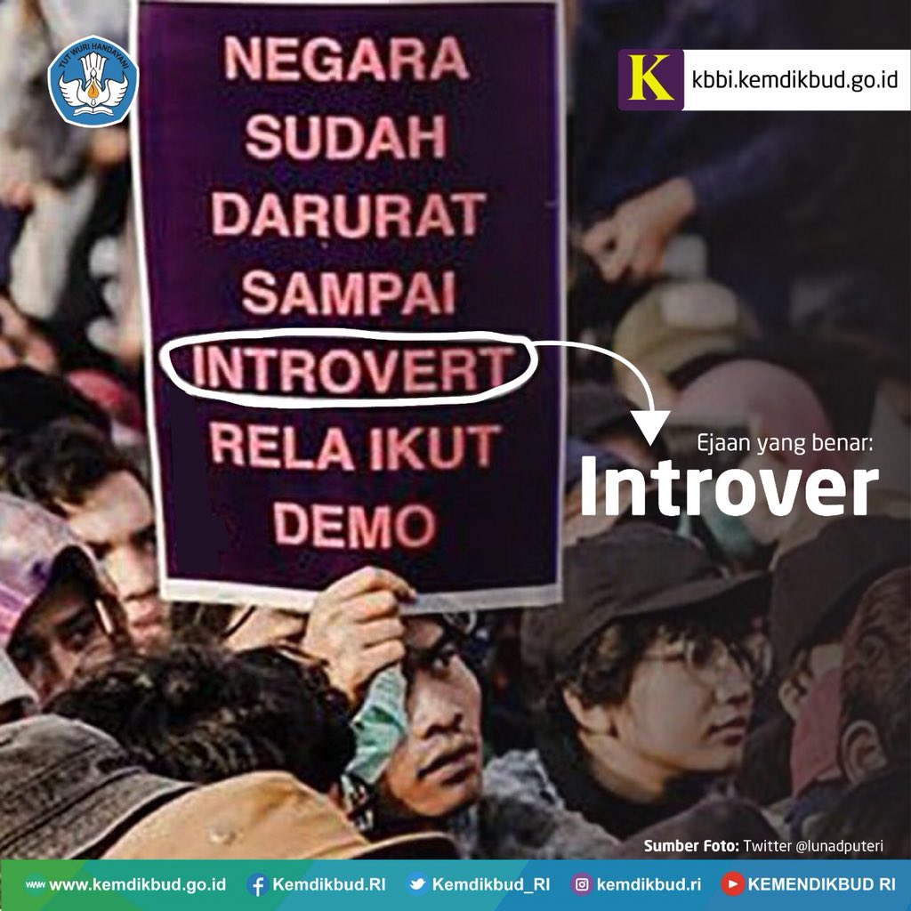 tulisan dalam poster aksi demo