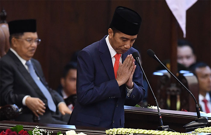 Iklim Politik dan Ekonomi