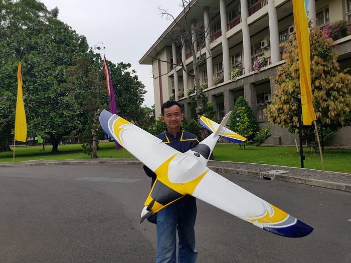 pelatihan drone UGM