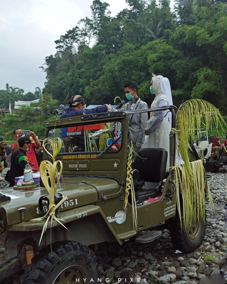 Nikah Bareng Adventure Merapi