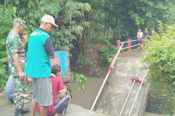 Jembatan Bantul Ambruk