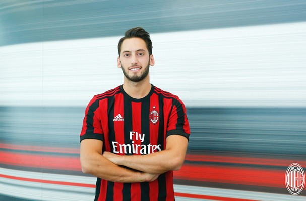 Hakan Calhanoglu ac milan