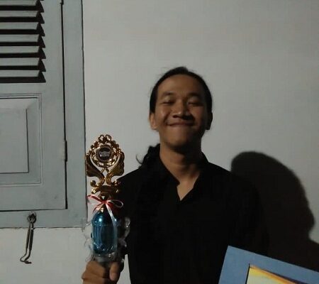 Raihan Robby juara puisi