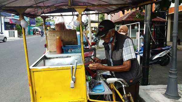 Burger Mbah Wahadi