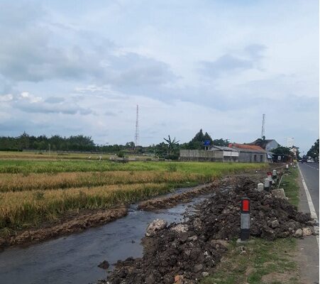proyek mangkrak