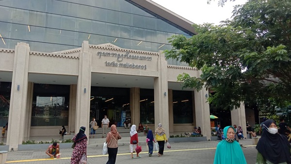 pedagang pakaian Malioboro