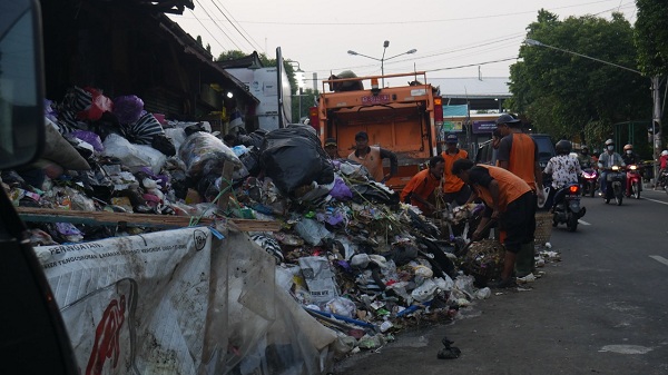 sampah jogja