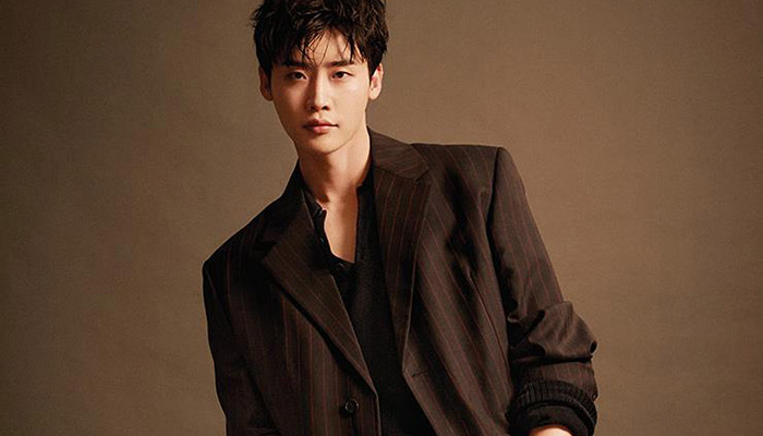 Lee Jong Suk Positif Covid-19 (Foto Male Model Scene)