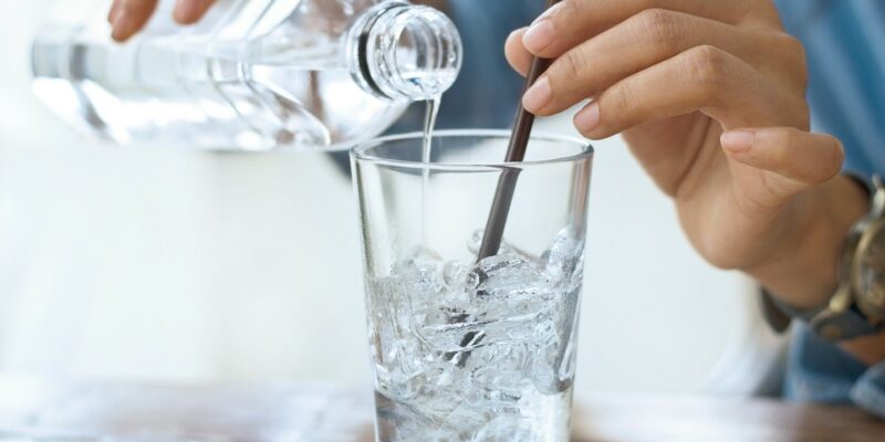 Minum Es Sebabkan Batuk