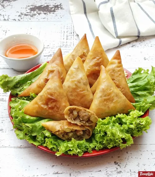 Samosa, Cemilan khas Timur Tengah dan India.