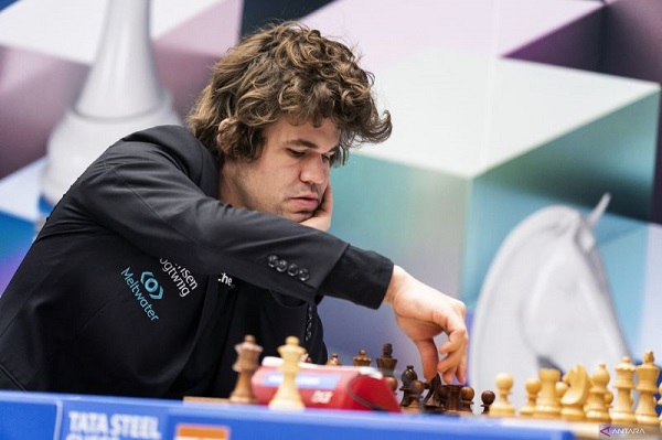 Magnus Carlsen catur