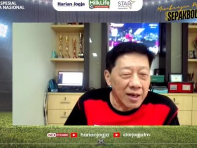 membangun sepak bola putri