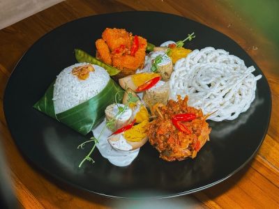 gudeg mercon tugu Harper