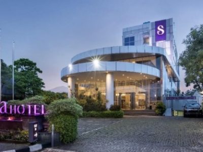 8 tahun Satoria Hotel