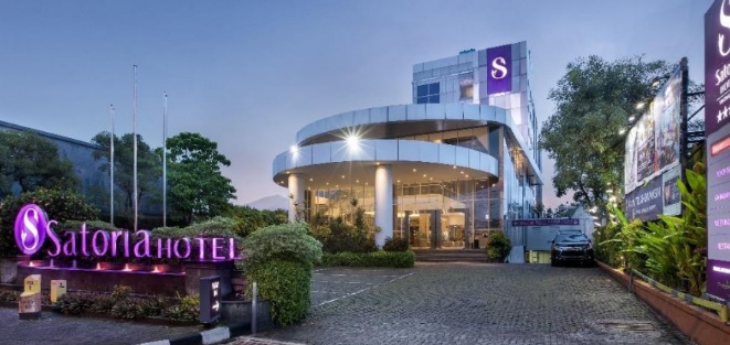 8 tahun Satoria Hotel