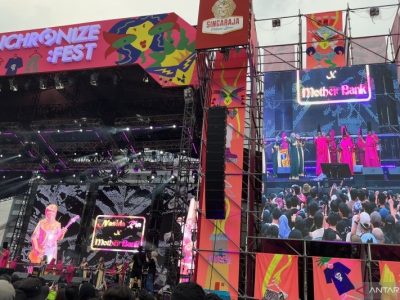 nasida ria dan mother bank di Synchronize Fest 2025