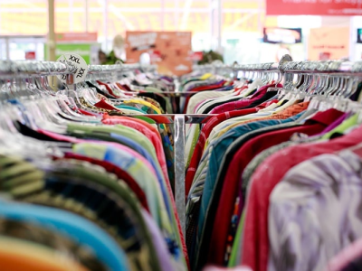 thrifting pakaian bekas
