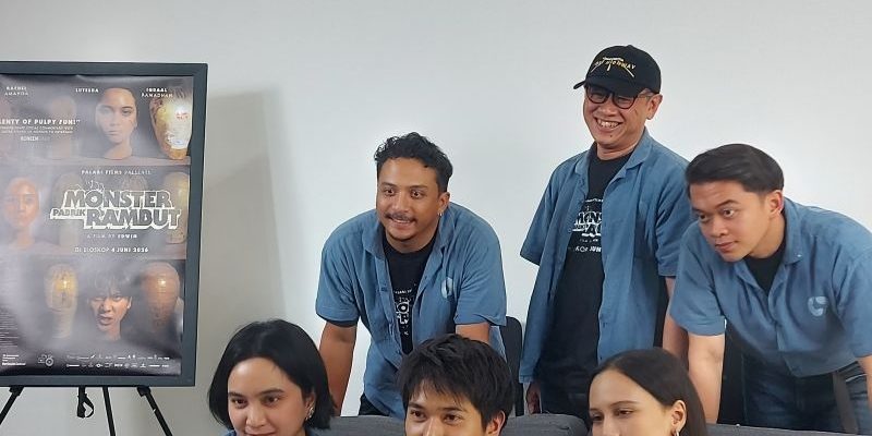 Monster Pabrik Rambut