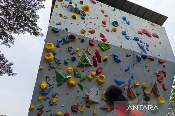 panjat tebing Indonesia