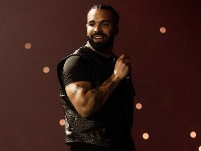 Drake rilis tiga album
