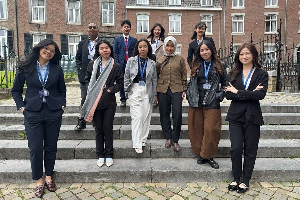 Mahasiswa Indonesia raih penghargaan EuroMUN 2026