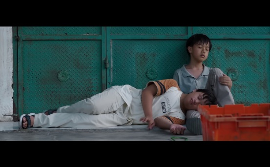 trailer film Tanah Runtuh