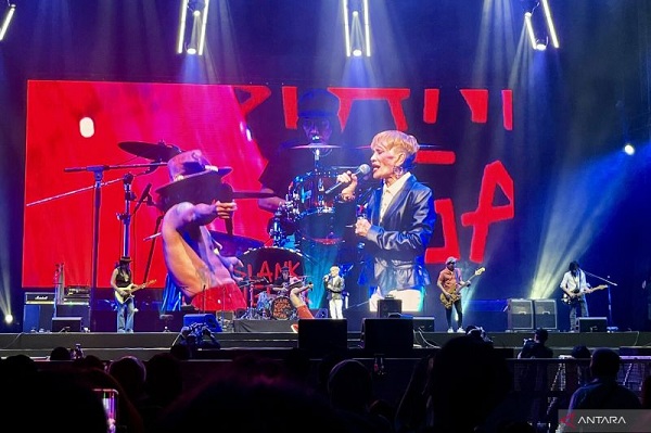 Slank dan Margie Segers