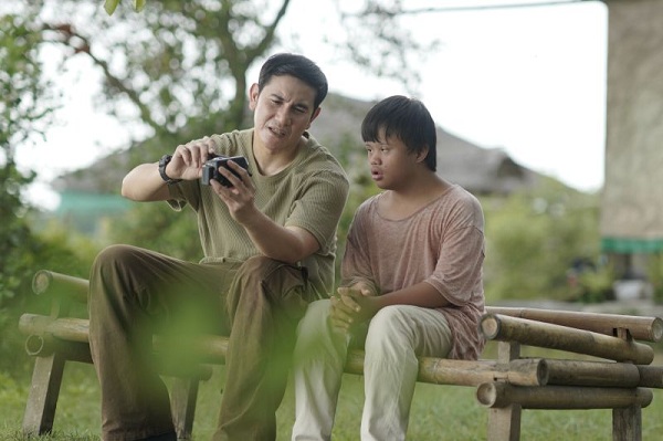 film Tanah Runtuh