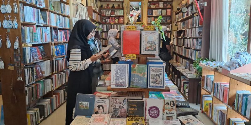 book cafe Yogyakarta
