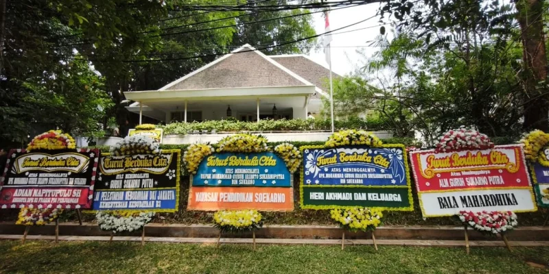 Guruh Soekarnoputra wafat